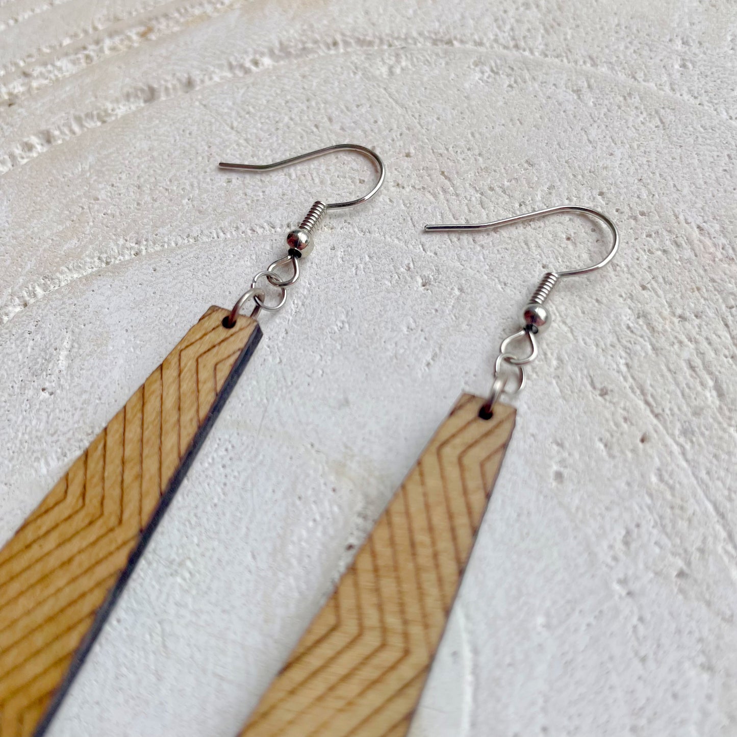 Romàntica | Boucles d’oreilles en bois gravées