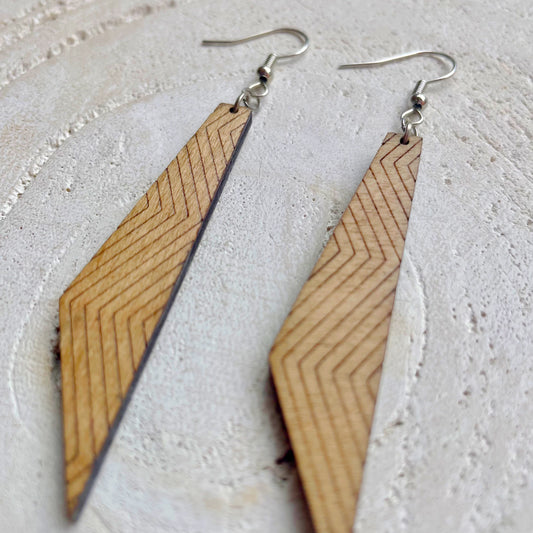 Romàntica | Boucles d’oreilles en bois gravées