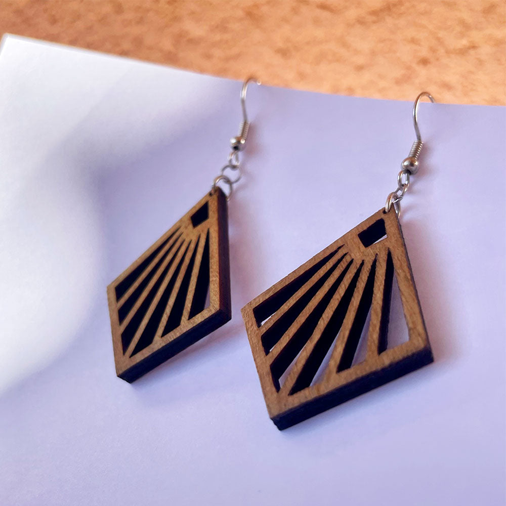 Boucles d’oreilles en bois Cala Ratjada, fait-main par Paola Mallorca