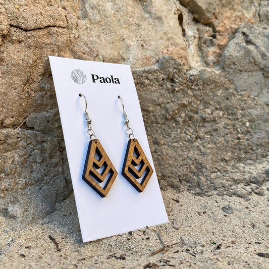 Boucles d’oreilles en bois fait-main Cala Petita, création artisanale Paola Mallorca
