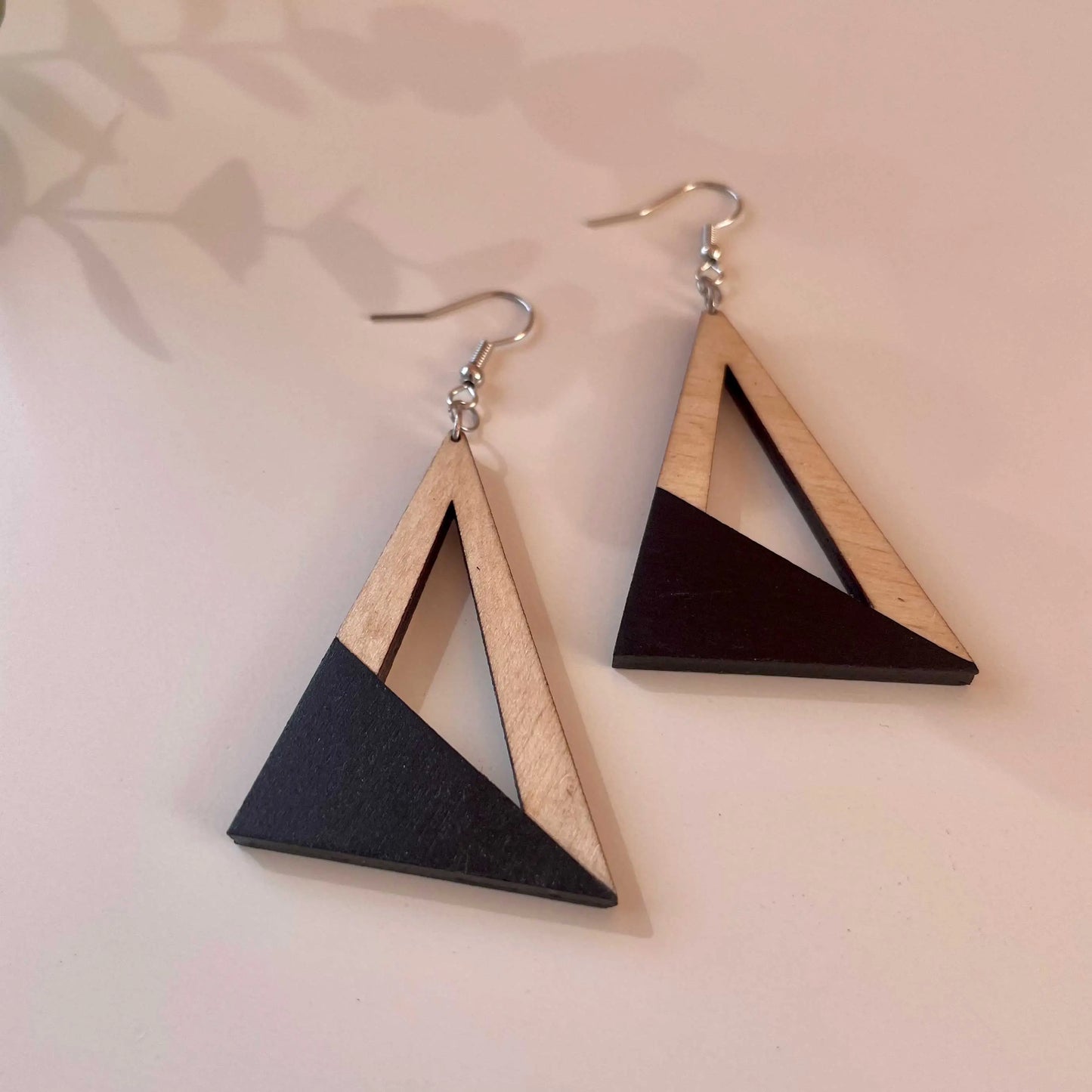 ► Harmonie Géométrique : Boucles d'Oreilles Triangle Bicolore